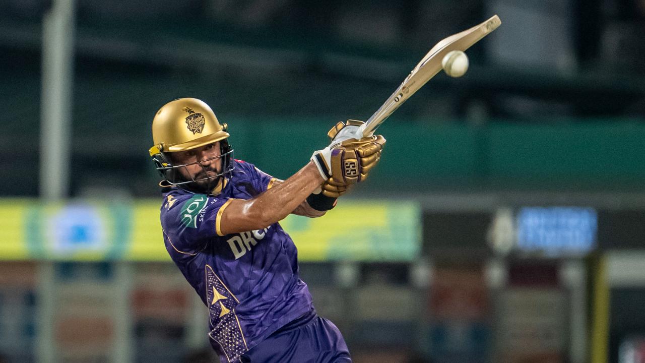 With the run flow stifled, KKR struggled to find boundaries during the middle phase of the innings, going 24 deliveries without hitting a four. The onus fell on Andre Russell to revive the innings, especially after his match-winning fifty in the previous outing. Russell looked threatening, launching Ravindra Jadeja for two boundaries and a six, followed by a massive hit off a Noor Ahmad googly into the stands
