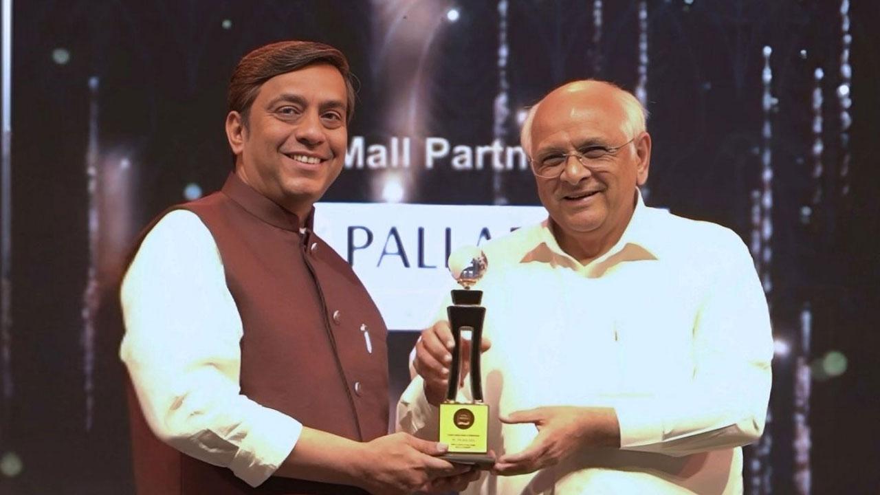 Maulik Bhatt Presented With the “Pride of Gujarat–Most Trusted Astrology Guru” Award from CM Bhupendra Patel