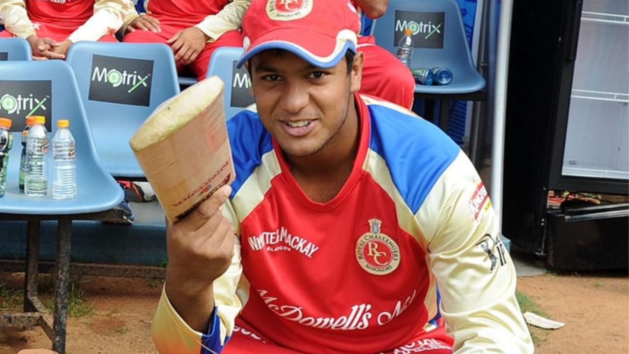 Overall, in 128 matches, Agarwal has scored 2661 runs at an average of 22.74 and strike-rate of 133.05 with one hundred and 13 fifties. 