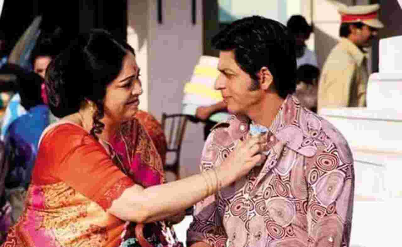 Kirron Kher – Dostana (2008) & Om Shanti Om (2007)
Kirron Kher’s loud, loving Punjabi mom act is iconic. In Dostana, her reaction to her son’s “coming out” is hilariously over-the-top, while in Om Shanti Om, she adds melodramatic flair as Om’s filmi maa