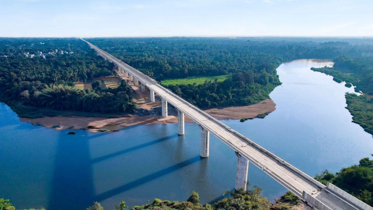 For constructing 257.4 km of viaduct through FSLM and 37.8 km of viaduct through SBS, 6455 & 925 spans of 40 m each, respectively, were used