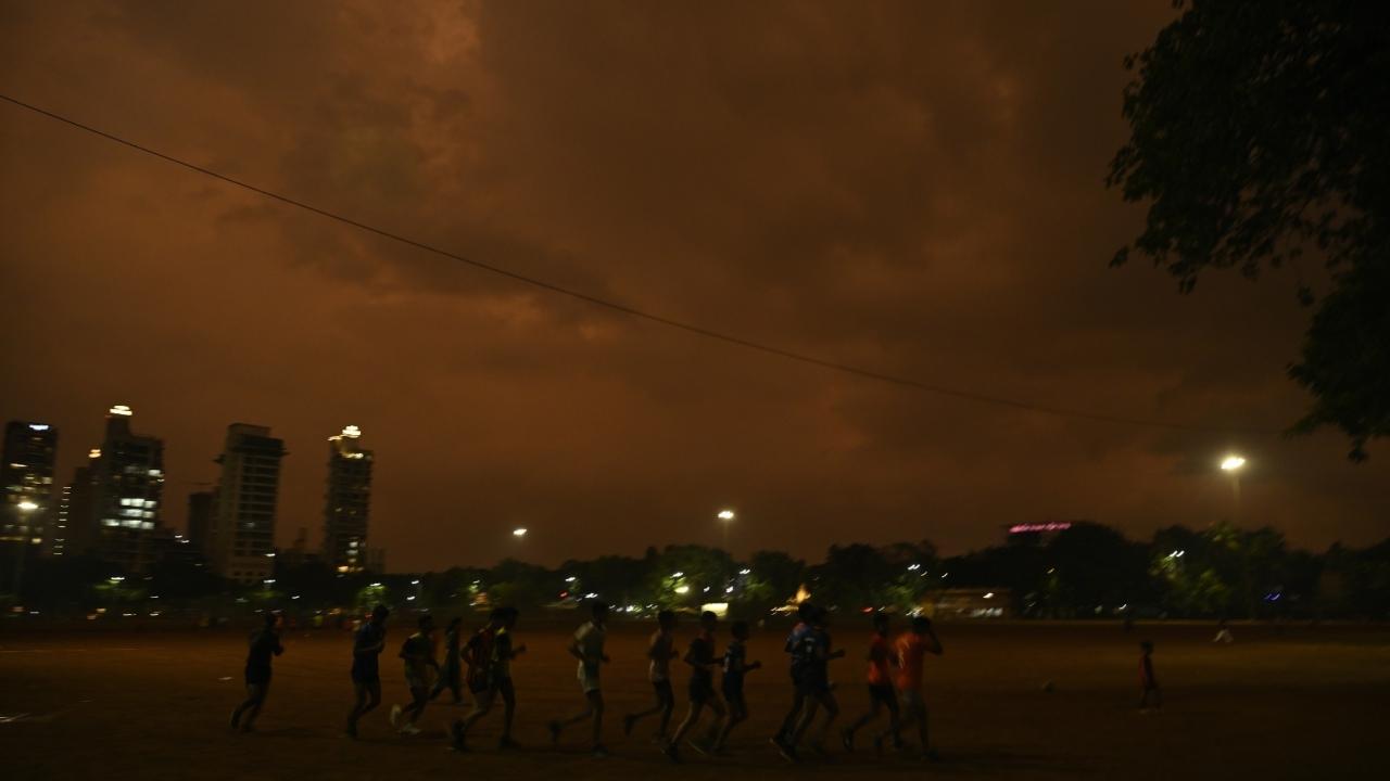 The IMD on Tuesday issued an orange alert for Pune, Satara, Sangli and several other parts of Maharashtra, predicting 'heavy to very heavy rainfall, thunderstorm and lightning on May 20