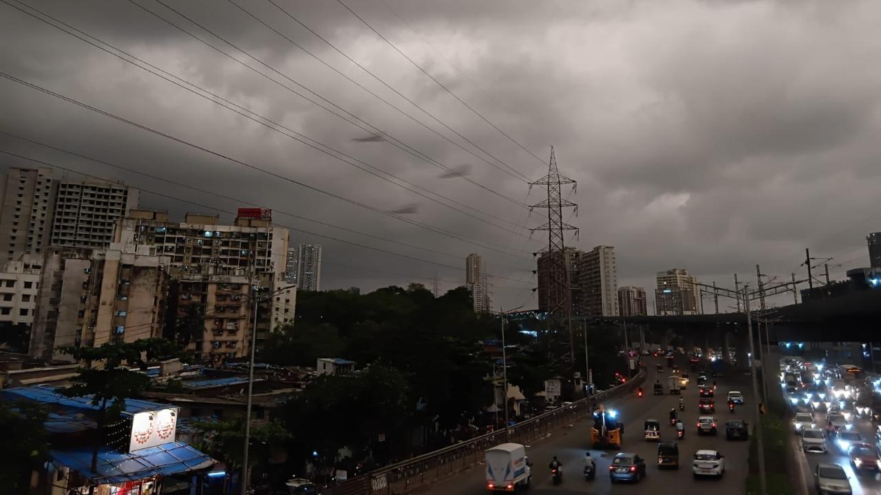 The IMD, in its 'District Forecast and Warning for the Next Five Days' also issued an 'orange' alert for some districts in Konkan, Marathwada, north Maharashtra and western Maharashtra, including the ghat sections, on specific days