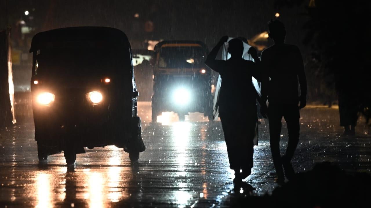 A similar alert was issued by the IMD Mumbai for parts of Maharashtra including Nashik, Jalna, Beed, Hingoli and Parbhani