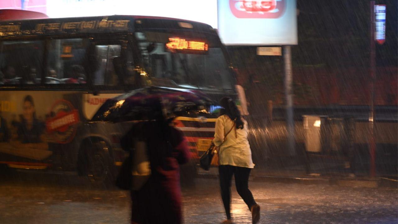The situation worsened during the late-night hours, typically known for smoother travel