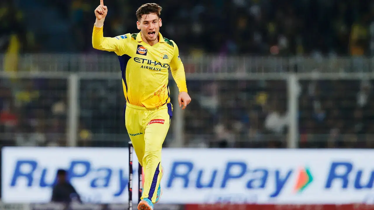 Most Wickets
Chennai Super Kings (CSK) star spinner Noor Ahmad leads the chart with 20 wickets in 12 matches. He is sharing the top spot with Prasidh Krishna, who, too has 20 scalps to his name. RCB's star pacer Josh Hazlewood comes third with 18 wickets and is sharing the spot with MI's Trent Boult. Kolkata Knight Riders' (KKR) Varun Chakravarthy has secured the fifth place with 17 wickets