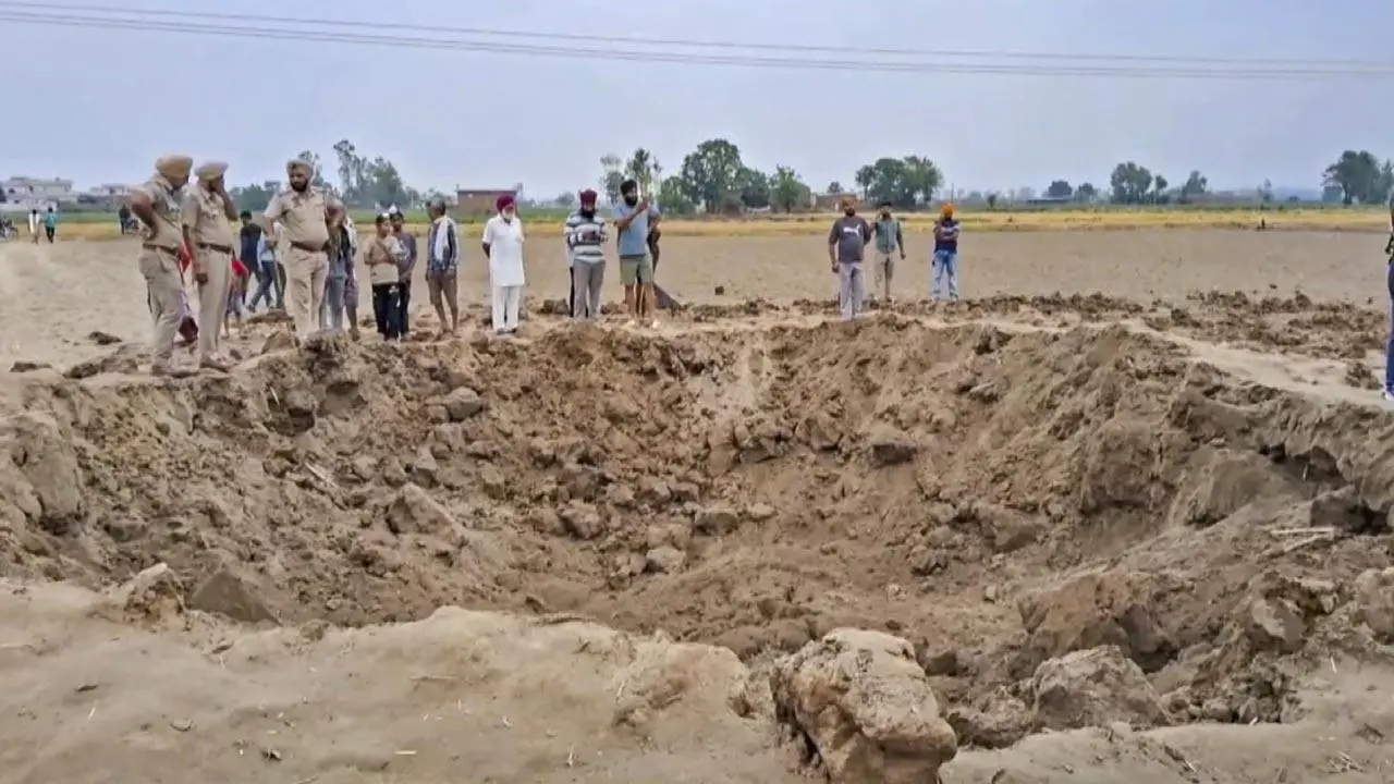 Amritsar on high alert, residents urged to stay indoors amid India-Pak tensions
