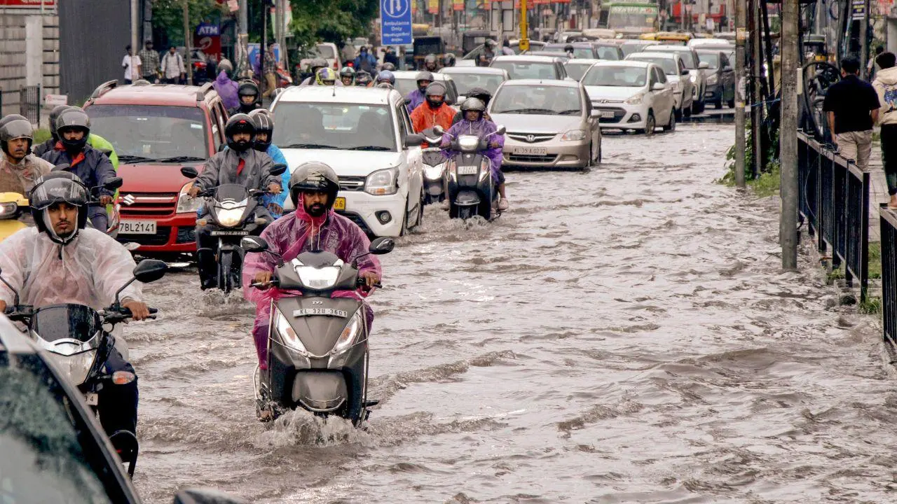 IN PHOTOS: As monsoon rains intensify, hundreds in Kerala moved to relief camps