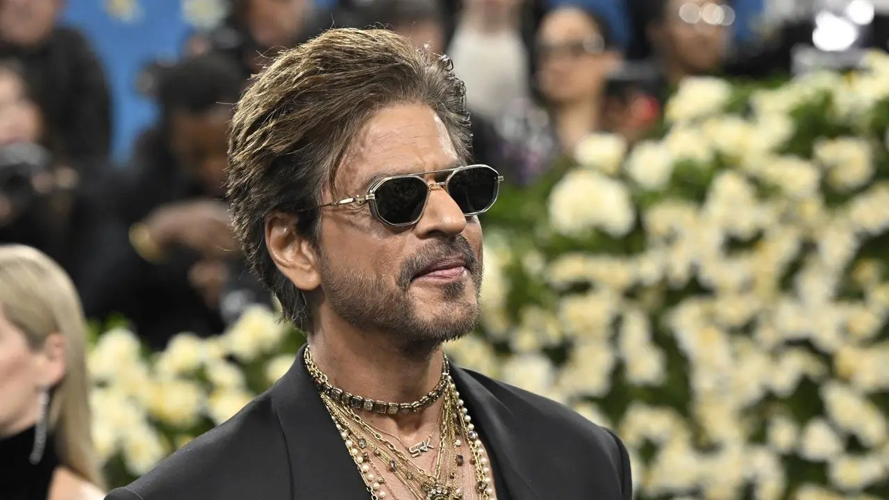 Shah Rukh Khan returns to Mumbai after grand debut at Met Gala 2025