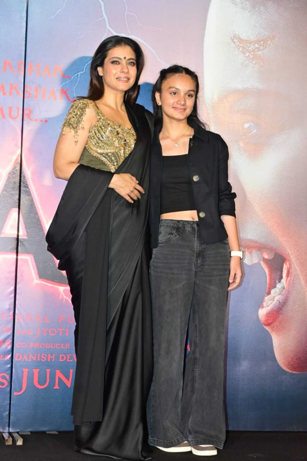 Kajol strikes a pose with co-actress Kherin Sharma who plays the role of her daughter in the horror drama