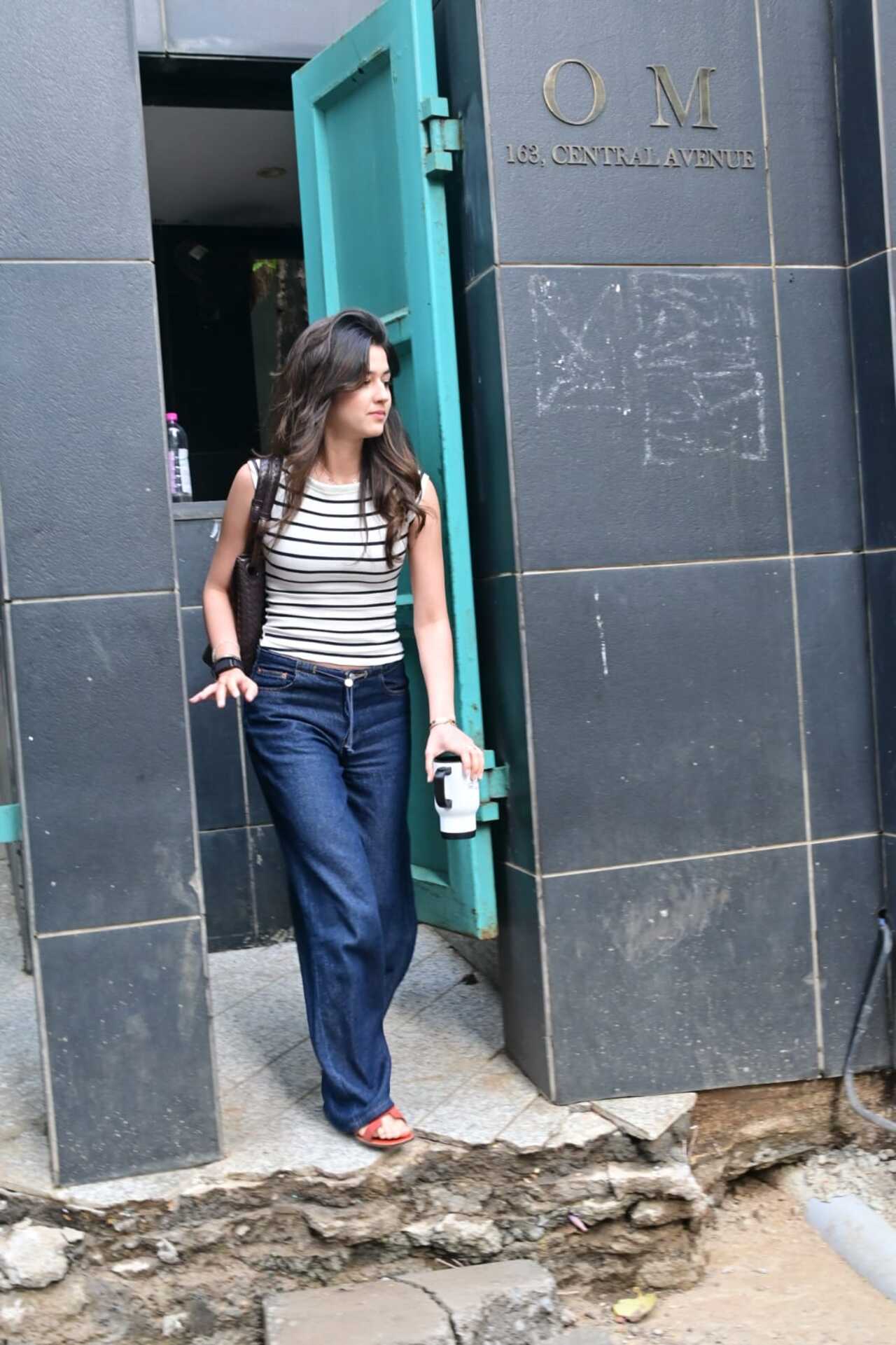 Rajesh Khanna and Dimple Kapadia's granddaughter Naomika Saran was spotted in the city