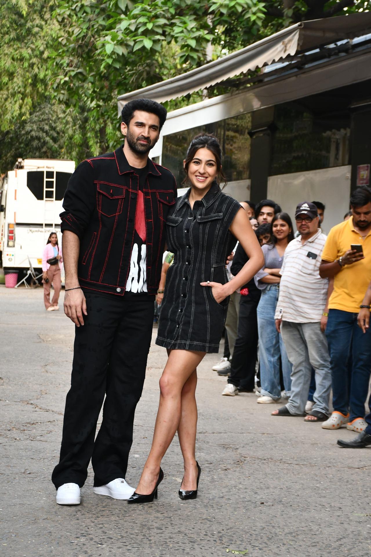 Aditya Roy Kapur and Sara Ali Khan start promotions of their upcoming film Metro...In Dino