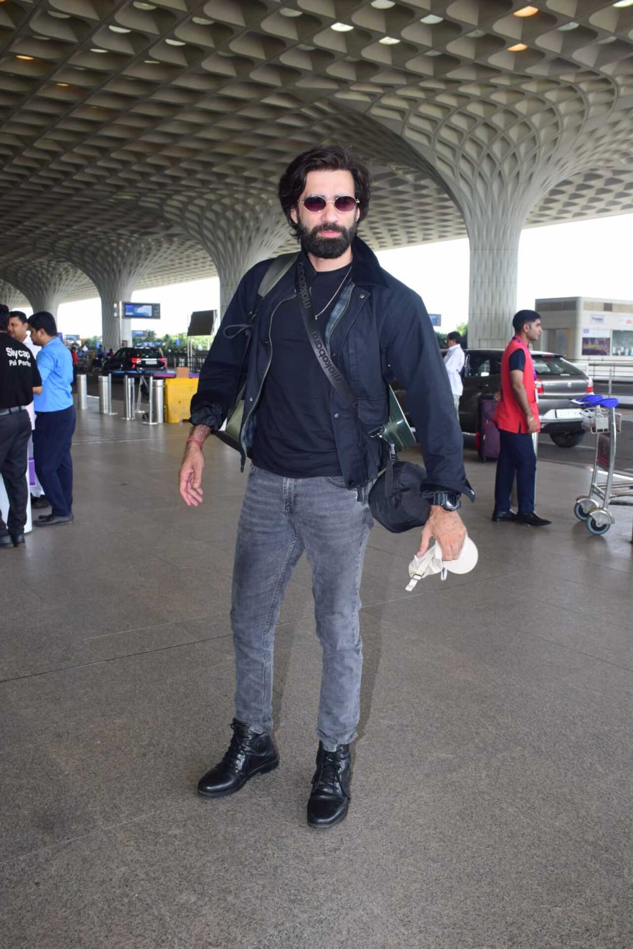 Actor Avinash Tiwary was seen in a rugged bearded look as he got papped at the aiport