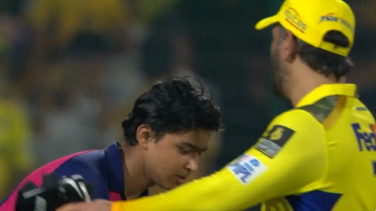Vaibhav Suryavanshi touches MS Dhoni’s feet in emotional post-match moment