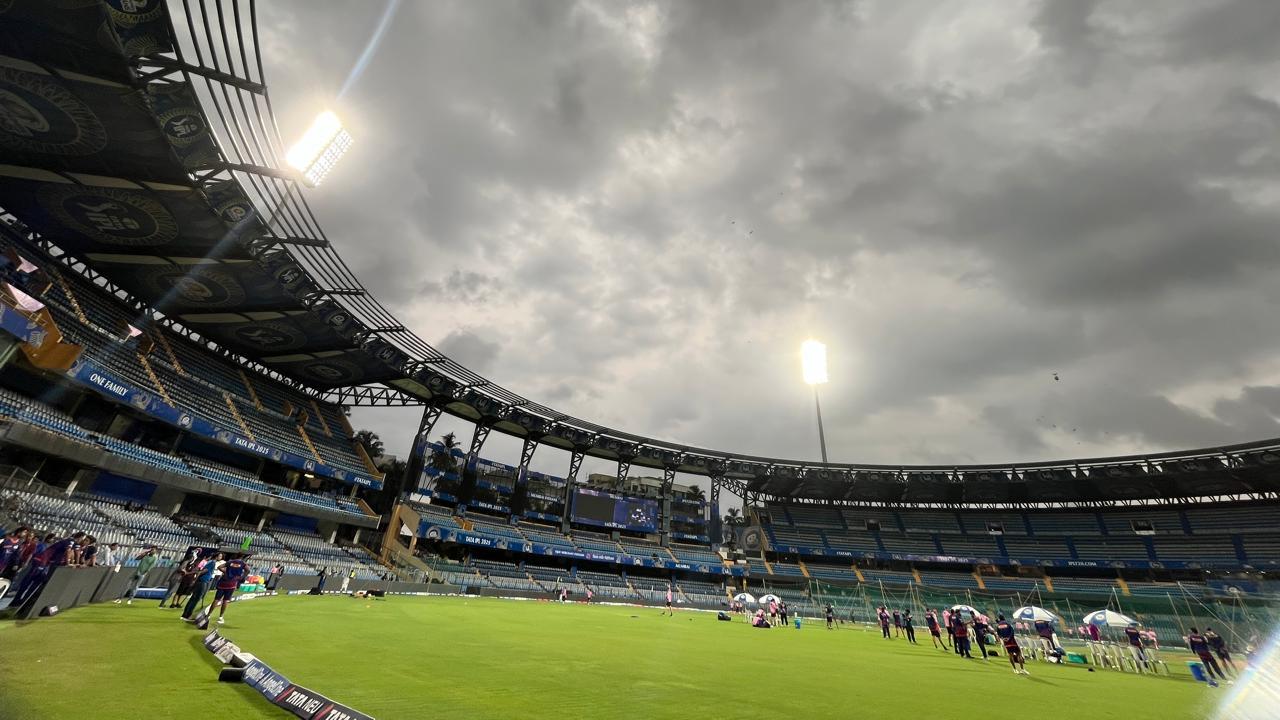 With both Mumbai and Delhi vying for the last remaining playoff spot, the stakes couldn’t be higher. For Hardik Pandya-led MI, a victory would seal their progression, while Rishabh Pant’s DC will be equally eager to snatch the opportunity. However, the looming weather threat could become the ultimate decider in what promises to be a gripping encounter.