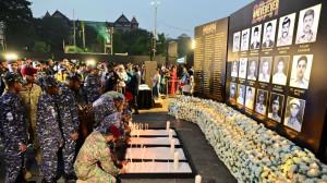 IN PHOTOS: Mumbai pays tribute to 26/11 heroes on 17th anniversary