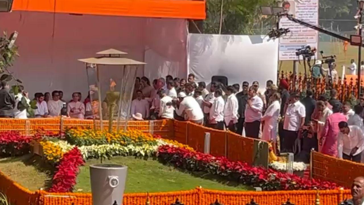 The appearance of the Maharashtra Navnirman Sena (MNS) chief and the Shiv Sena (UBT) chief drew significant public and political attention