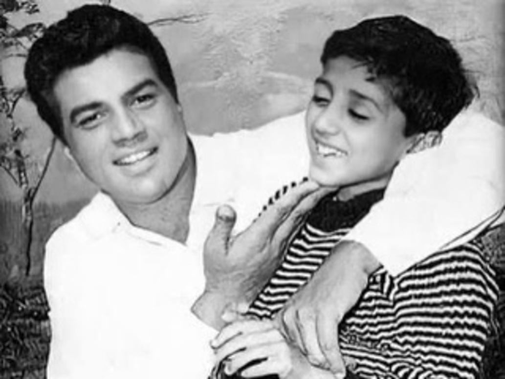 Sunny Deol’s childhood picture with his father Dharmendra captures a precious father-son moment. The throwback photo radiates warmth and nostalgia.