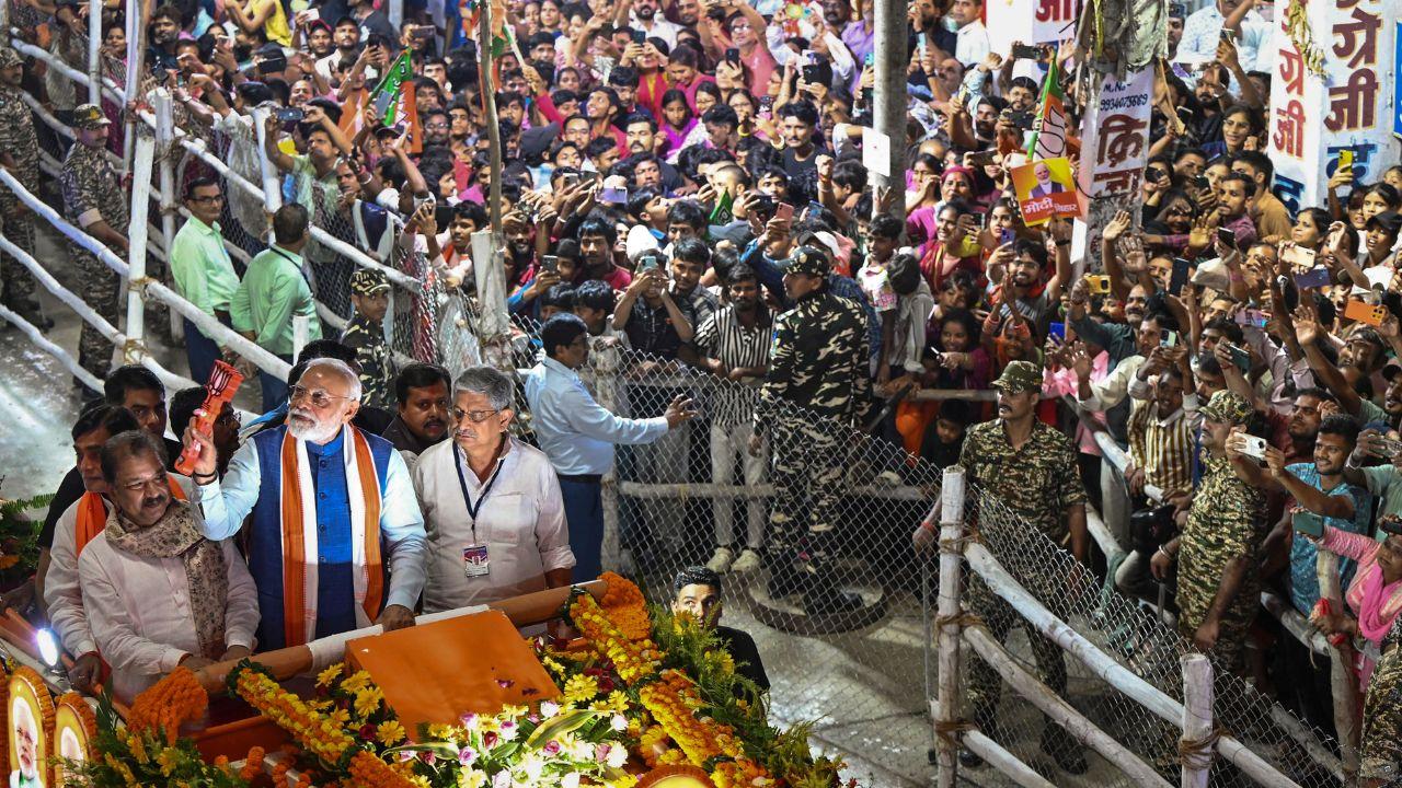 The roadshow concluded at Udyog Bhavan near Gandhi Maidan, after passing through Nala Road, Thakurwadi and Bakarganj. Modi earlier had also led a similar roadshow in Patna during last year's Lok Sabha polls and another after the 'Operation Sindoor' earlier this year