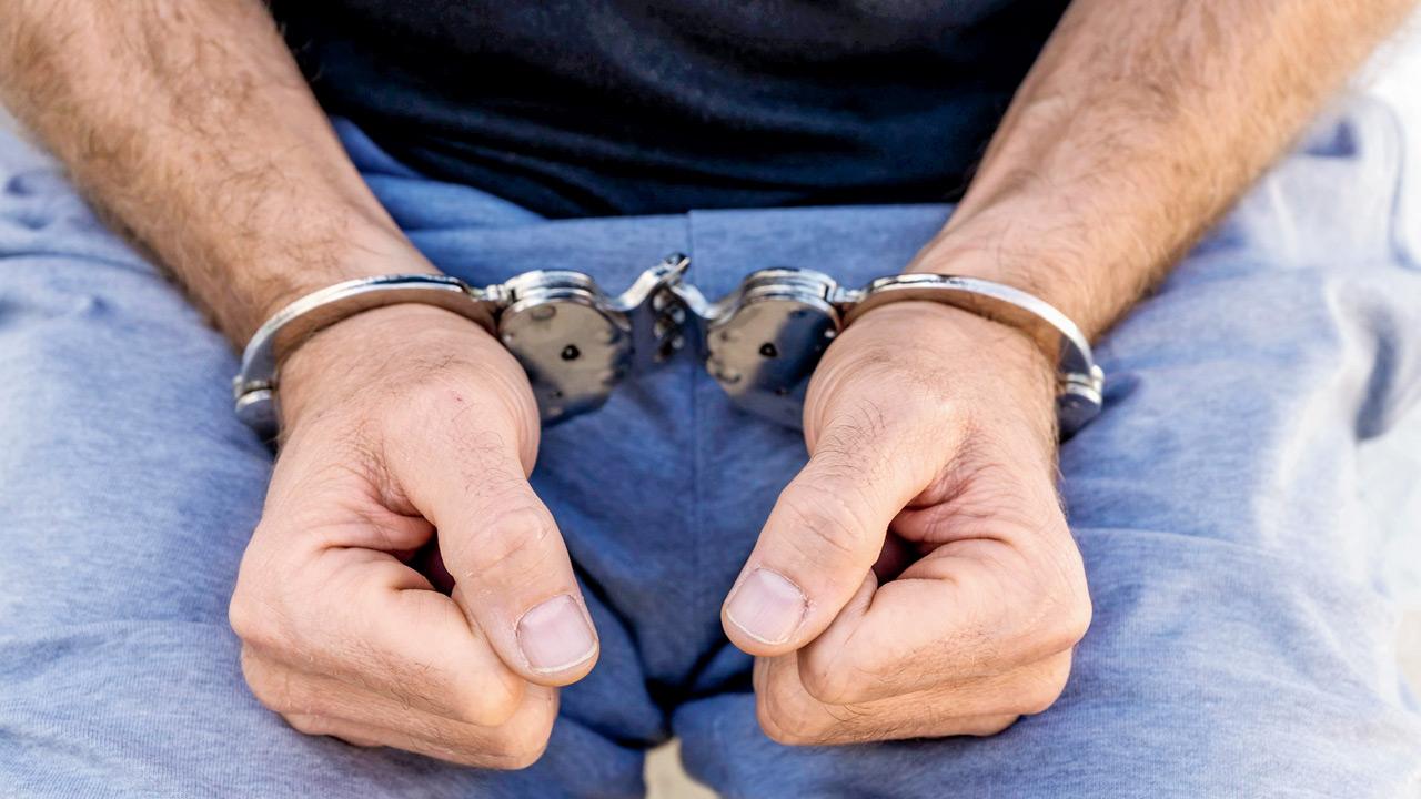 Mumbai: Maharashtra Minister Pankaja Munde’s PA held in wife’s suicide case