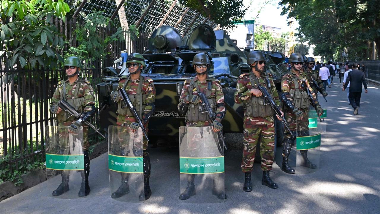 Reports fron Rangpur, Chattogram and other cities indicated a similar atmosphere with thin crowds and intensified patrolling by security personnel