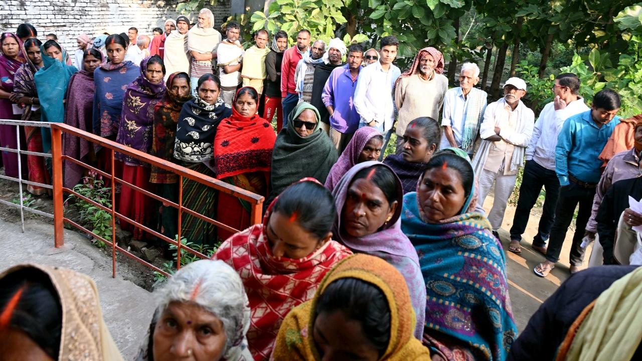 In the first phase, on November 6, a 