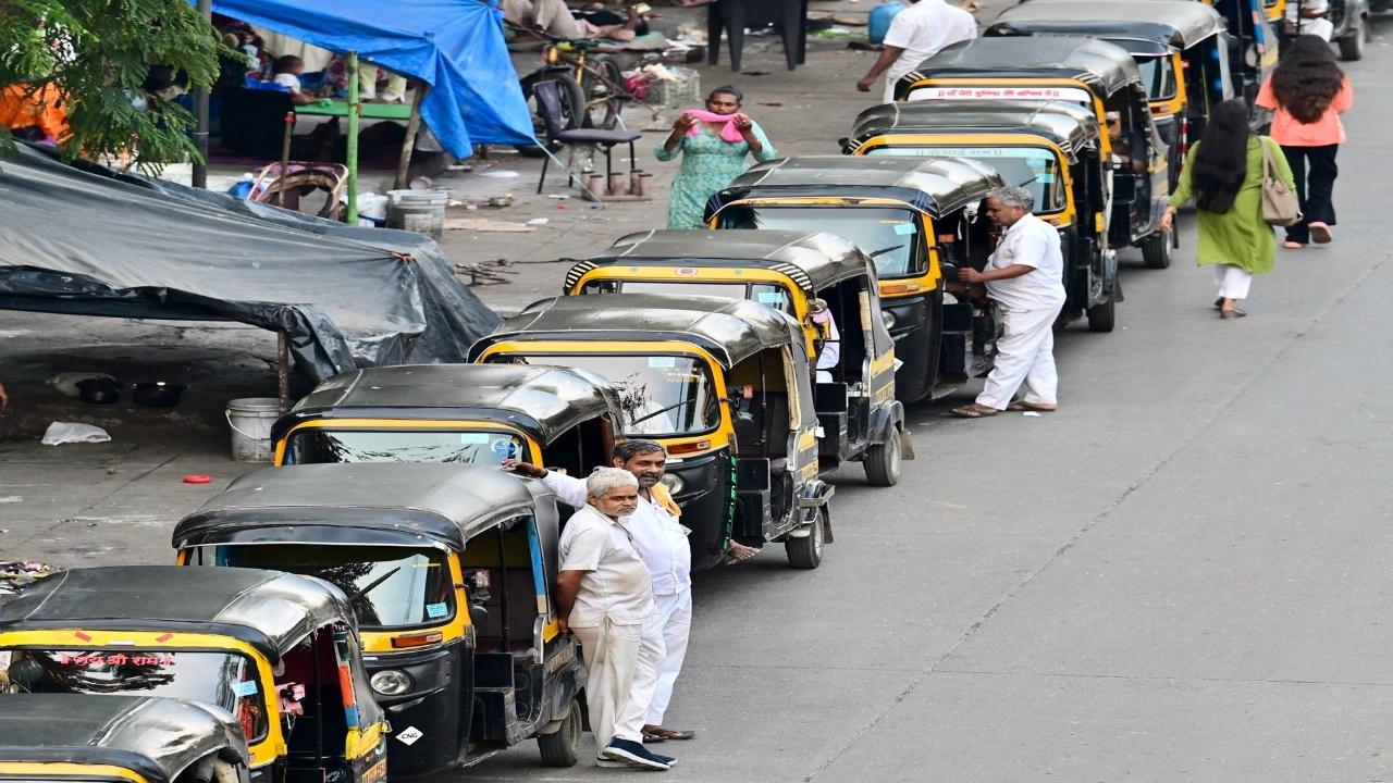  Currently, 225 out of MGL’s 389 CNG stations are functional, it said in a press release. PIC/NIMESH DAVE