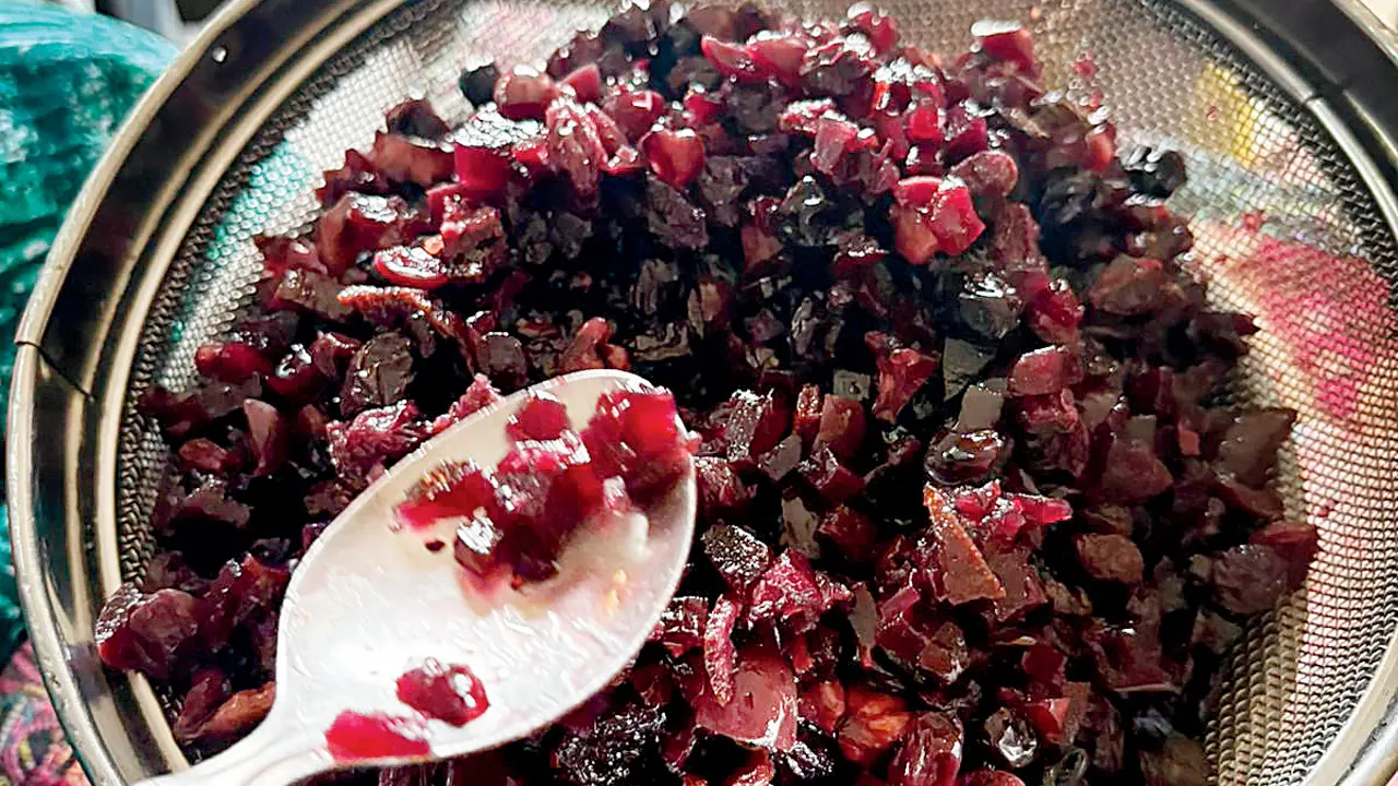 Here's how to bake the perfect Christmas fruitcake from home chefs