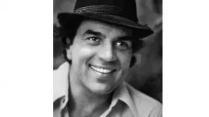 Dharmendra passes away: Political leaders and cricketers mourn legendary actor
