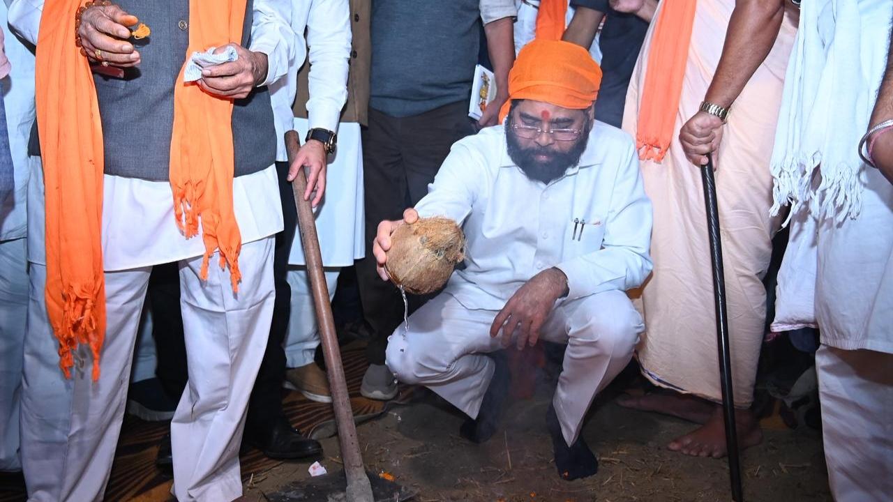 The event, which celebrated the saint’s timeless message of equality and compassion, also marked the laying of the foundation stone for the Maharashtra Sadan in Ghuman — a project aimed at strengthening cultural ties between Maharashtra and Punjab