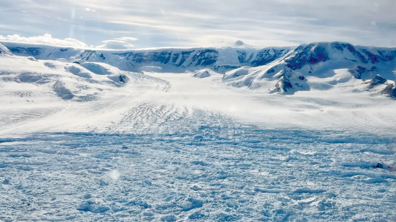 Antarctic glacier loses 8 km of ice in fastest retreat ever recorded