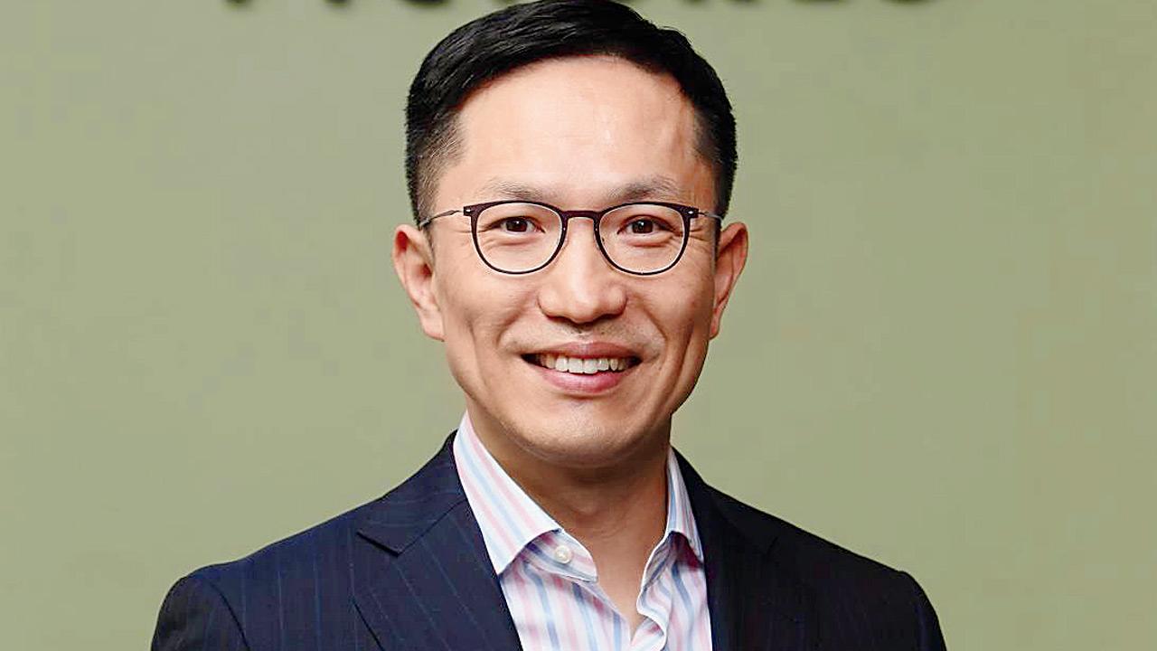 Devotion of Hyunwoo Thomas Kim!