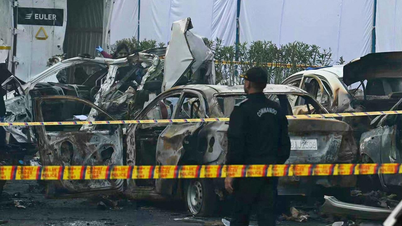 Delhi Red Fort blast: US Embassy issues security alert for its citizens Pic/AFP