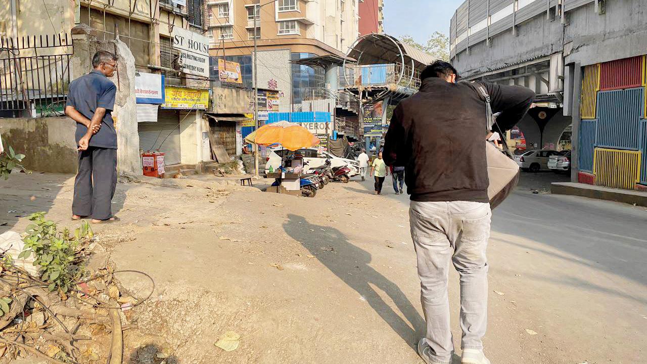 The skywalk dismantled for construction of Vikhroli road overbridge 