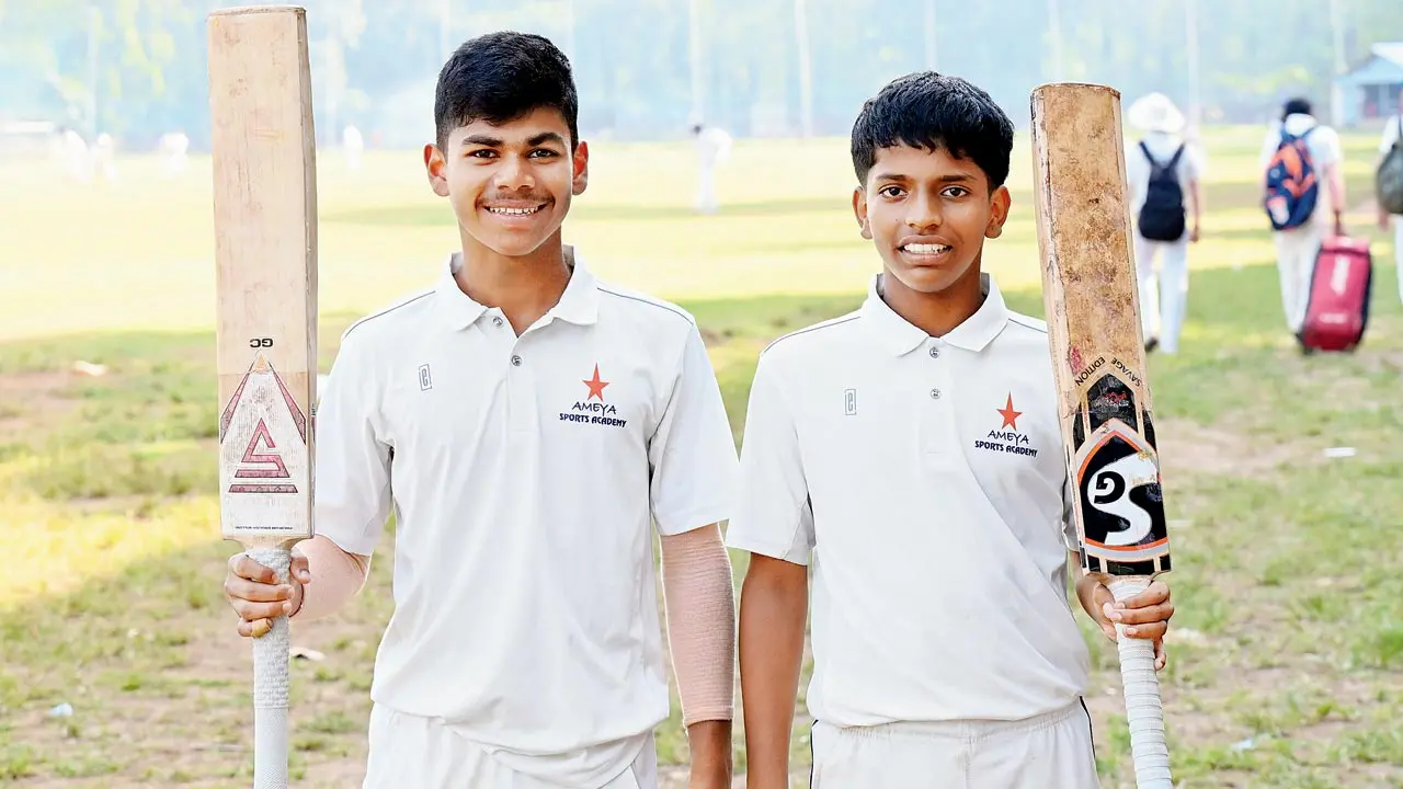 National English’s Omkar Naik (left) and Ayush Valam on Monday. Pic/Satej Shinde