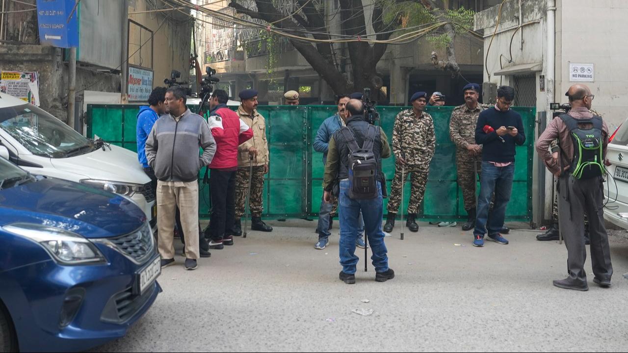 Redadas del Departamento de Emergencias contra la Universidad Al Falah y personas vinculadas al caso de explosión en Delhi