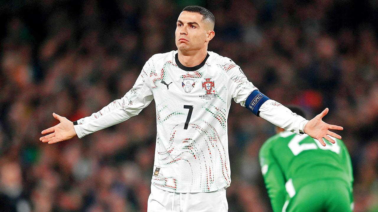‘Red card is harsh… Ronaldo was pushed’: Roberto Martinez