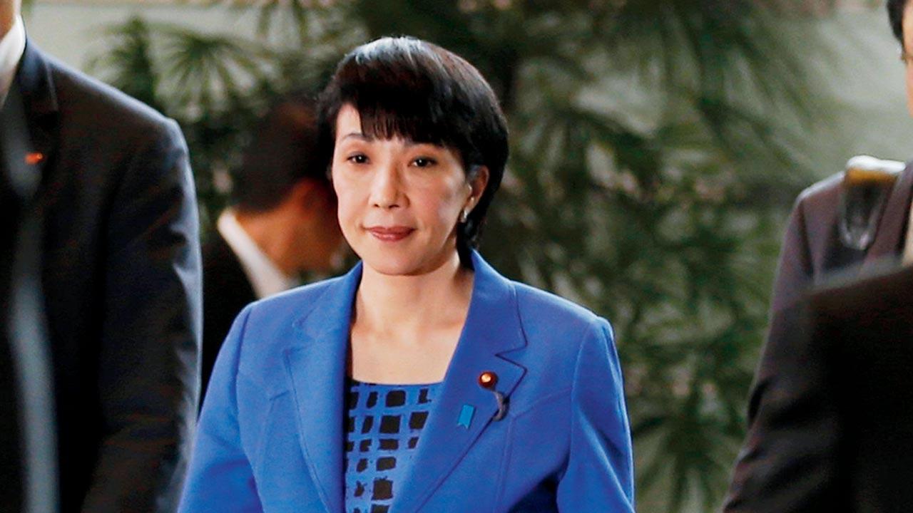 Sanae Takaichi asume el cargo de primera mujer primera ministra de Japón