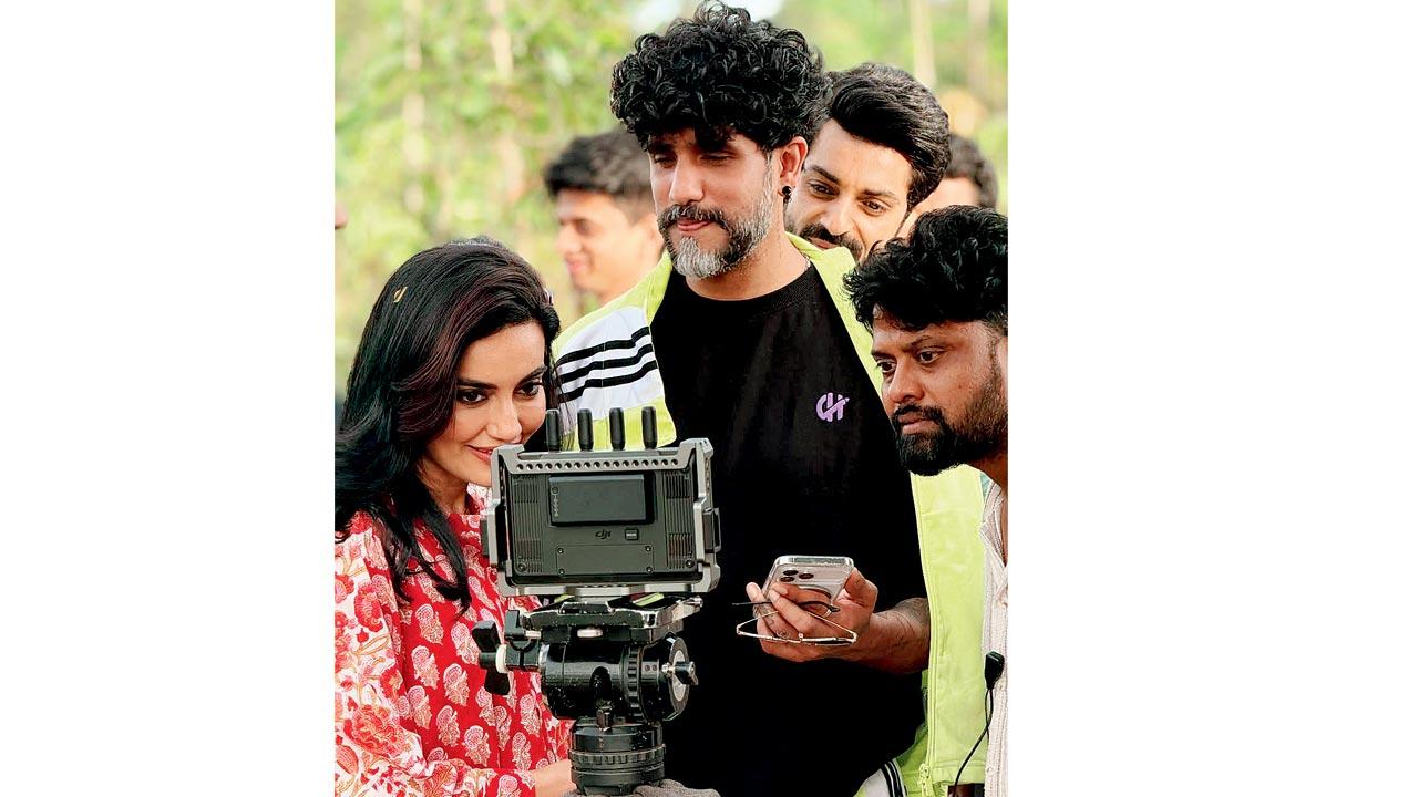 (L-R) Surbhi Jyoti, Suyyash Rai, (behind) Karan Wahi on the set of ‘Seven And A Half Dates’