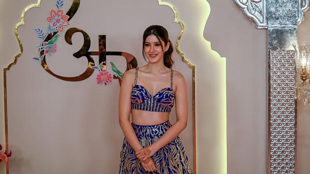 Shanaya Kapoor wishes for a quiet birthday surrounded by loved ones