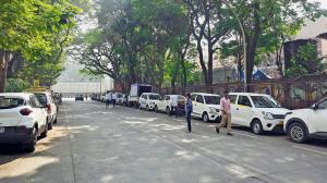 Mumbai: Sion society residents bogged down by unauthorised parking