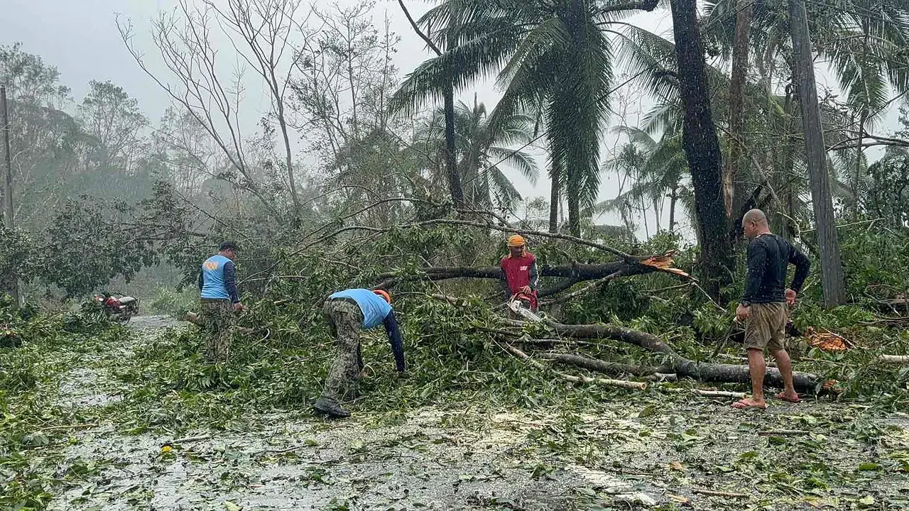 Typhoon Kalmaegi wreaks havoc in central Philippines; 114 dead, 127 missing