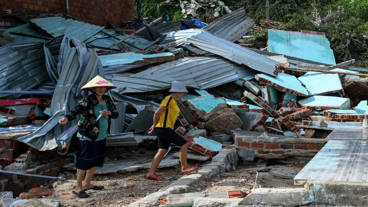 Typhoon Kalmaegi kills five in Vietnam as Philippines braces for new storm