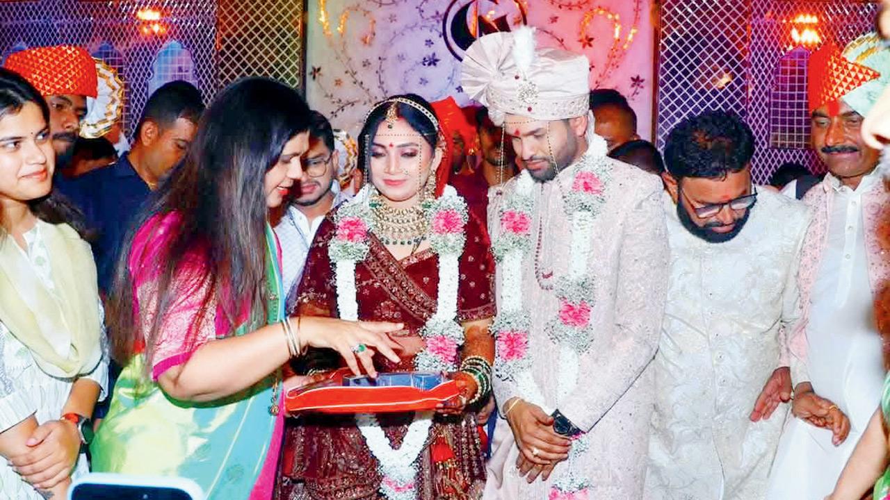 Mumbai: Minister’s PA, in-laws booked after wife found dead at Worli home