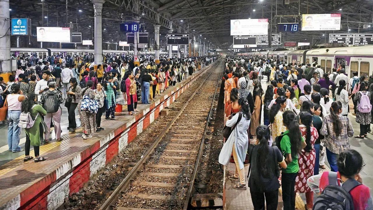 Mumbai Railway Police take suo motu action after illegal protest at CSMT