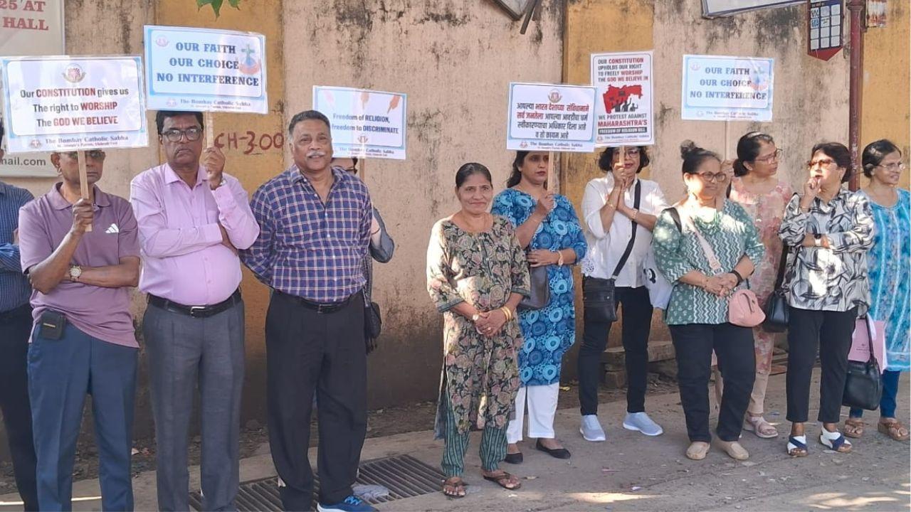 Mumbai LIVE: Bombay Catholic Sabha holds peaceful protest against religion bill