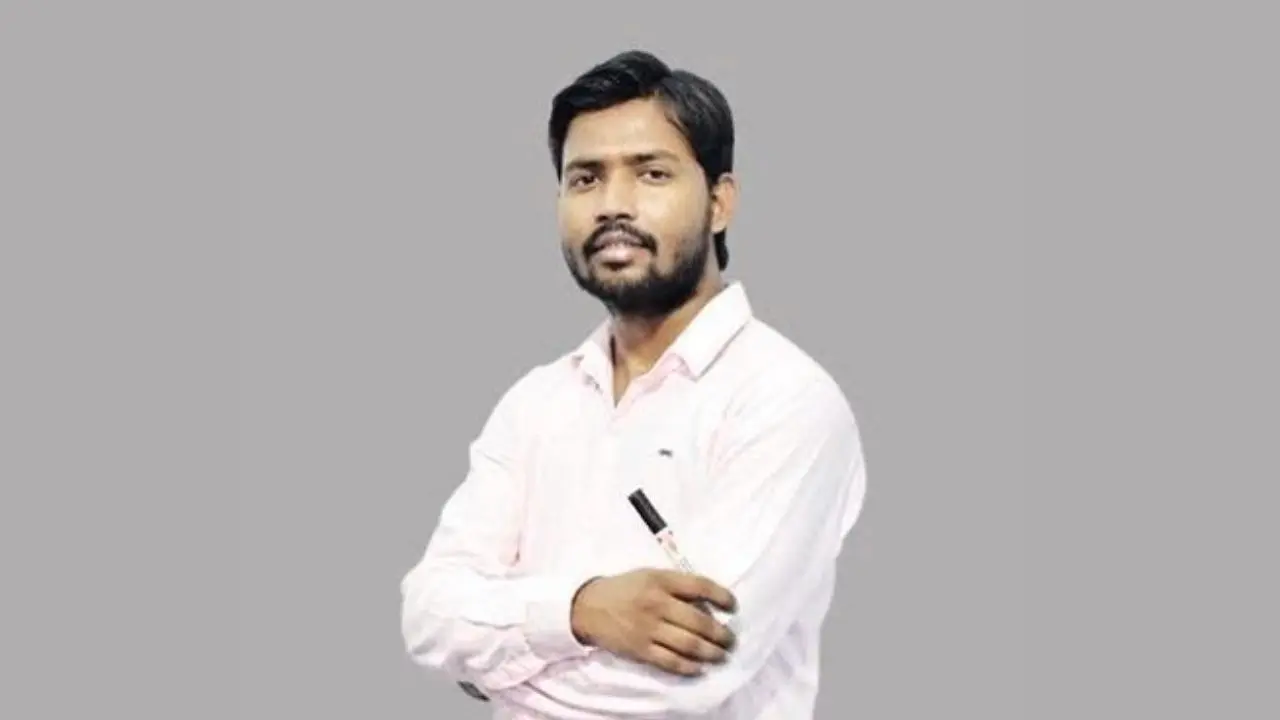 Bihar Election 2025: Popular YouTuber Khan Sir casts vote in Patna