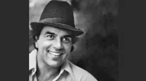 Dharmendra death: Shobhaa De walks down the memory lane remembering the legend