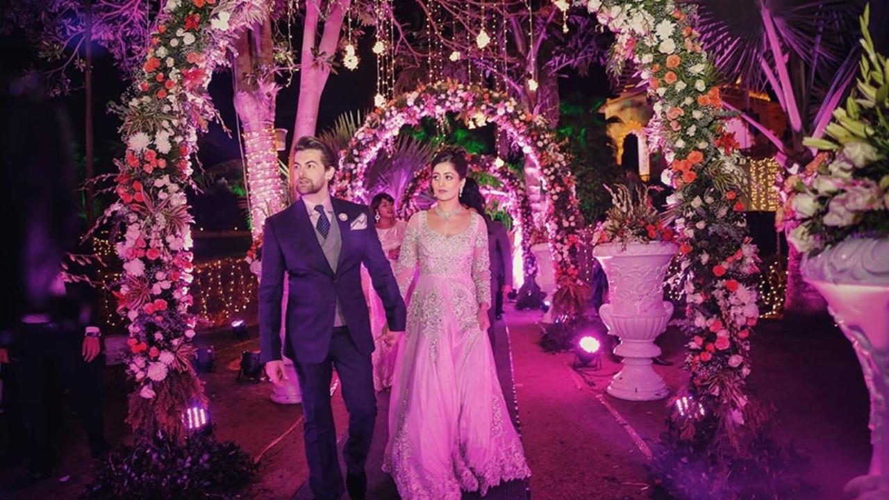 It was a three-day extravaganza and the occasion was graced by many Bollywood celebrities. Famous singer of Udaipur Priyansh Paliwal also performed at the Sangeet ceremony.