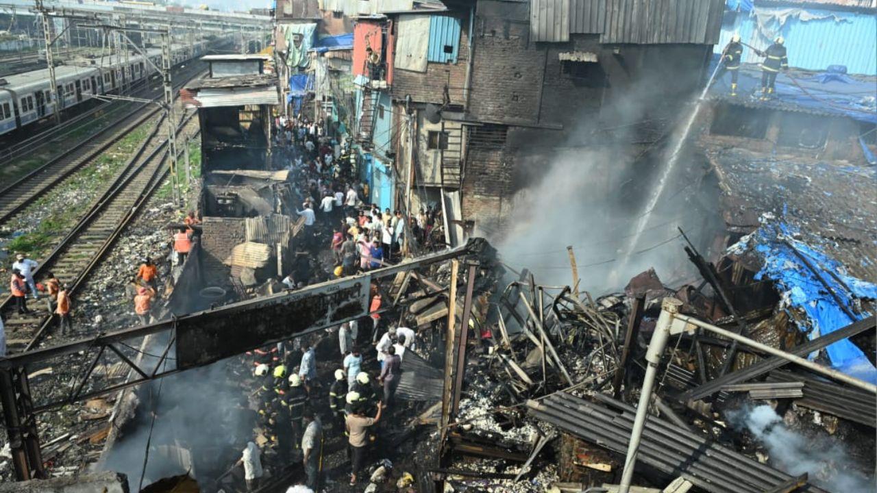 The Mumbai Fire Brigade (MFB) received the first alert at 12.29 pm. The fire was confined to a ground-plus-one hutment structure inside the compound, located near the railway phatak and Noor Restaurant on 60-Feet Road